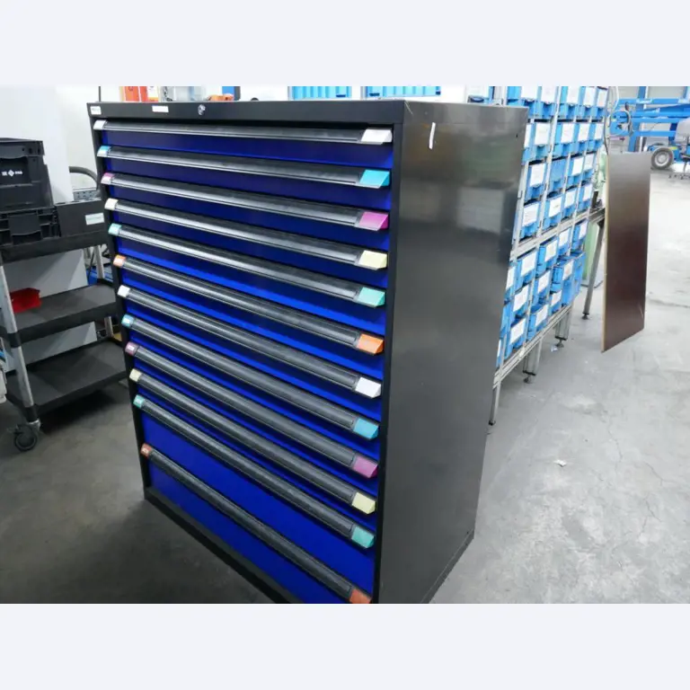 Machines d'un sous-traitant automobile-2