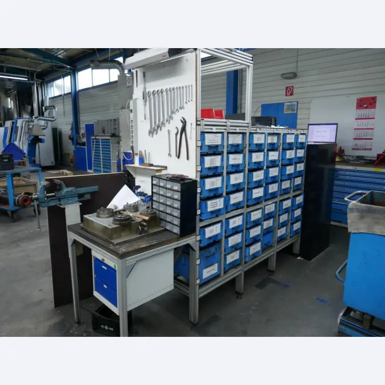 Machines d'un sous-traitant automobile-2