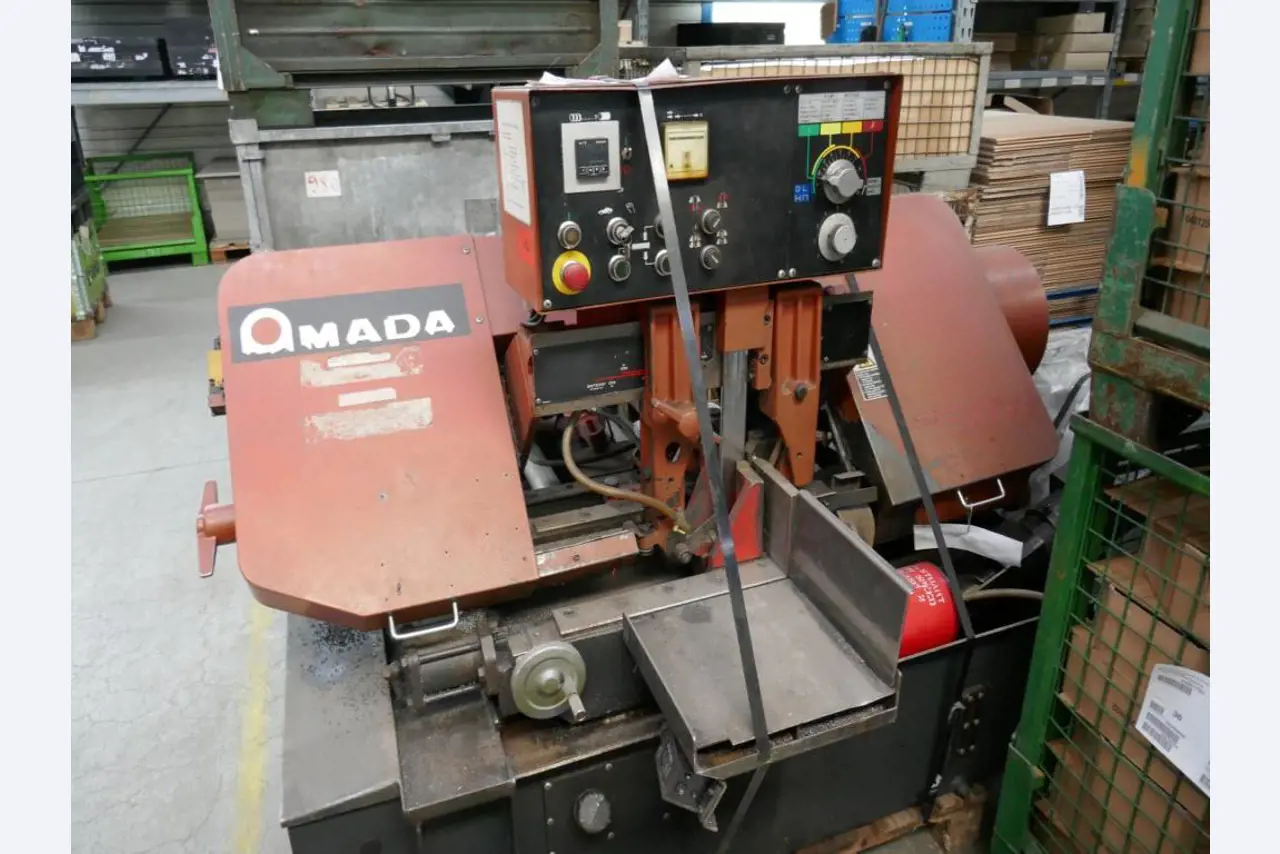 Machines d'un sous-traitant automobile-1