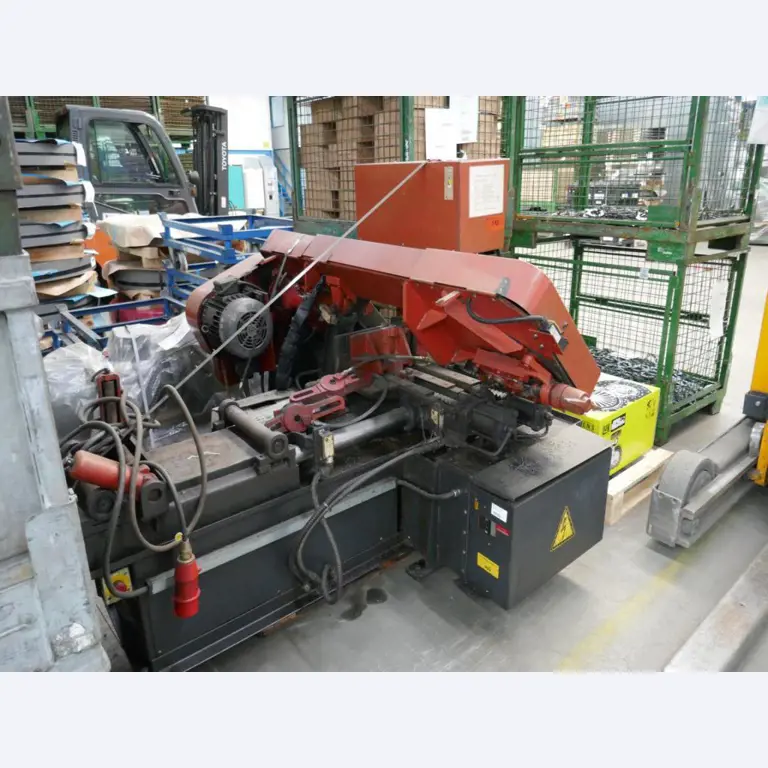 Machines d'un sous-traitant automobile-2