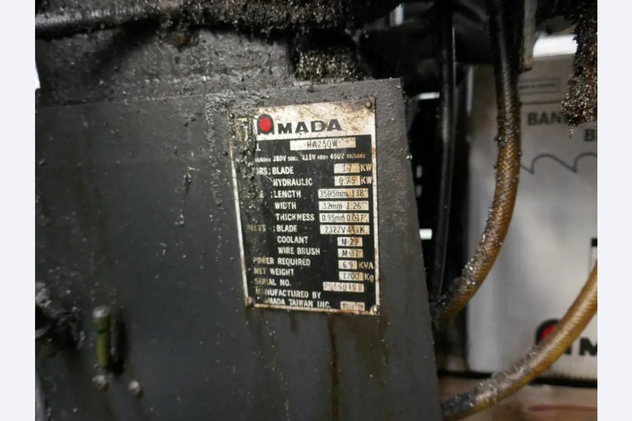 Machines d'un sous-traitant automobile-3