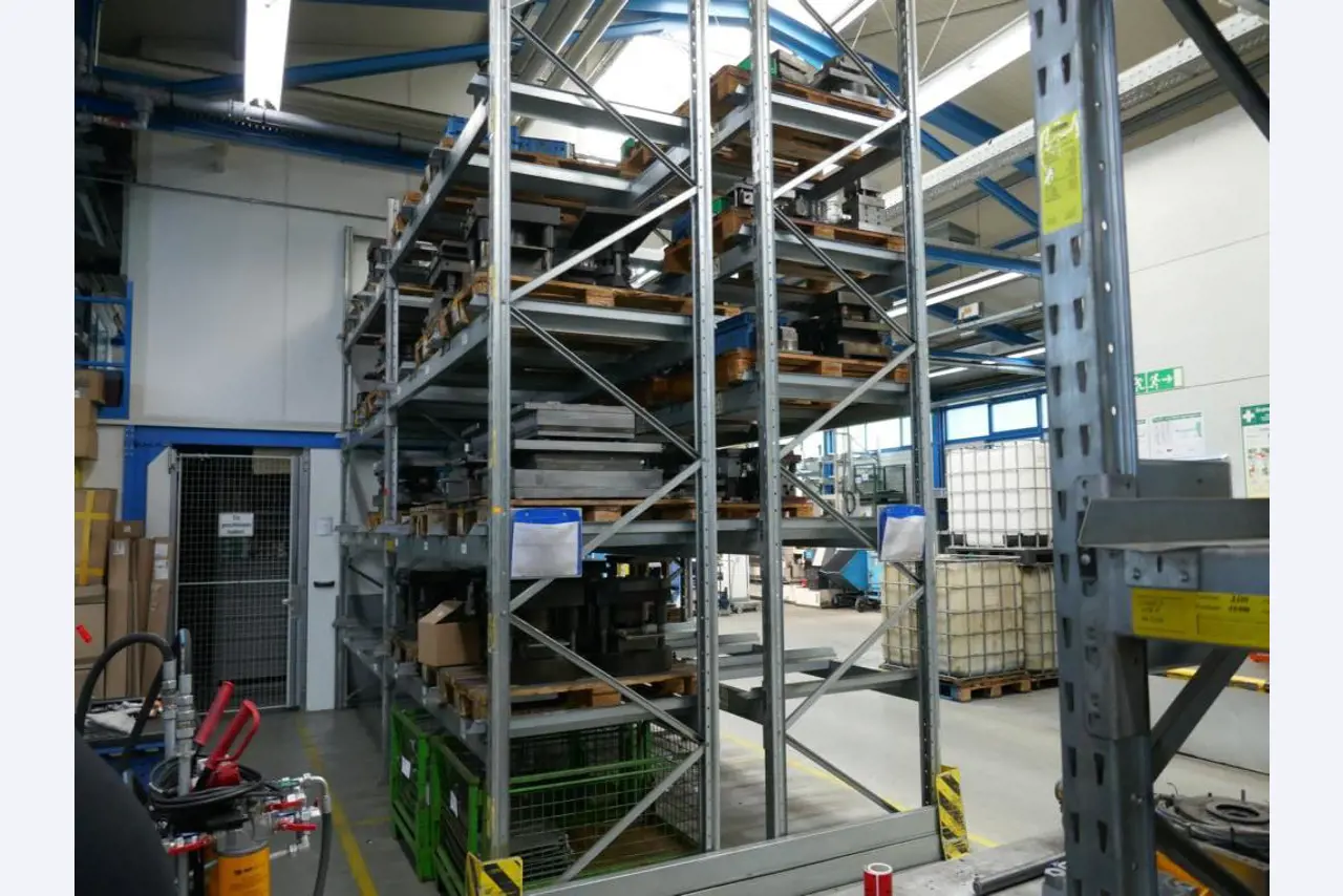 Machines of an automotive supplier-5