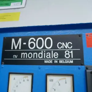 Torno CNC N.V. Mondiale 81 CNC M600