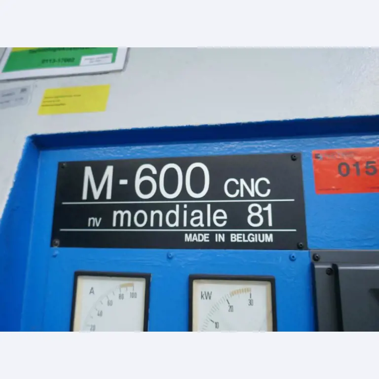 Maschinen eines Automobilzulieferers-1