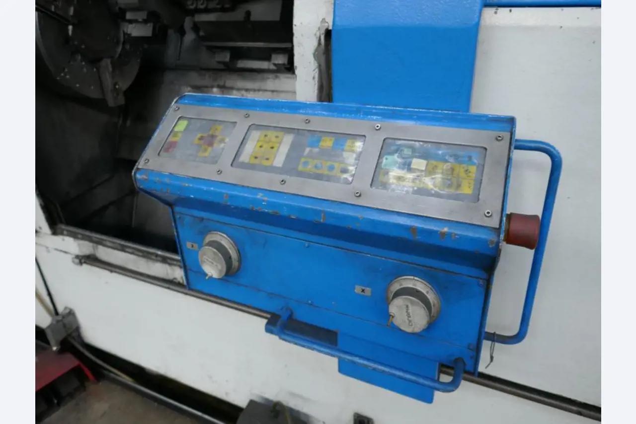 Maschinen eines Automobilzulieferers-8