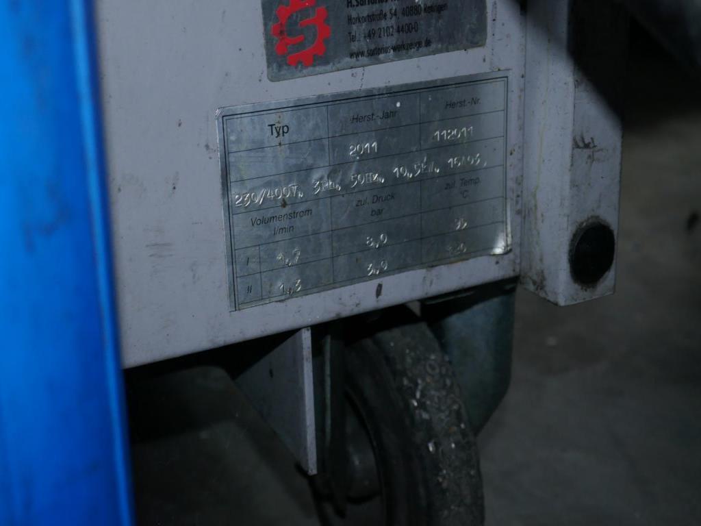 Máquinas de um fornecedor do sector automóvel-3