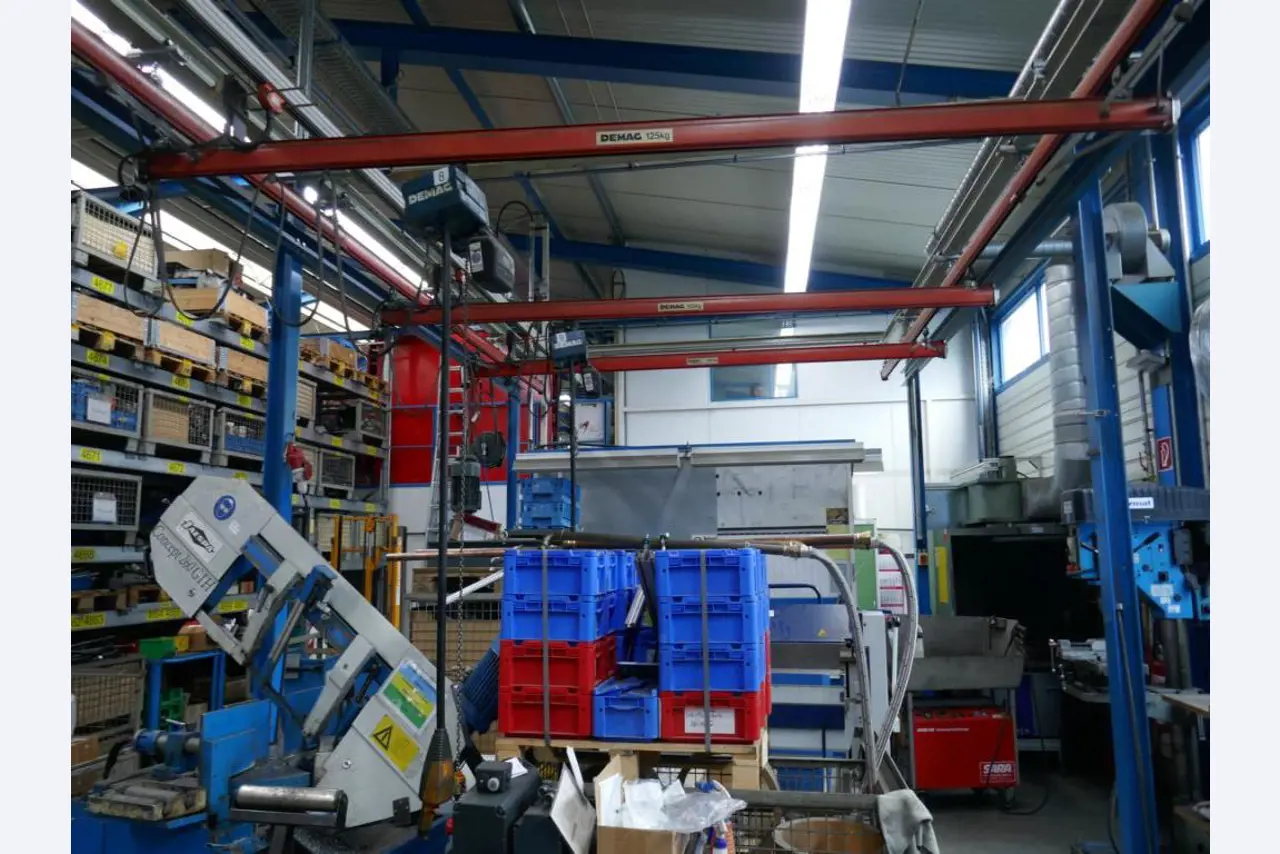 Stroje dodavatele pro automobilový průmysl-4