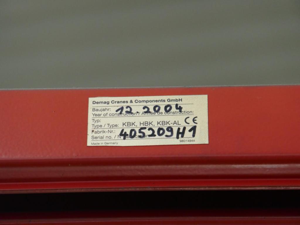 Máquinas de um fornecedor do sector automóvel-8