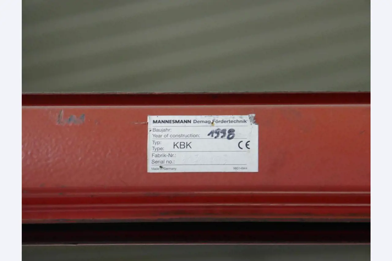 Stroje dodavatele pro automobilový průmysl-9