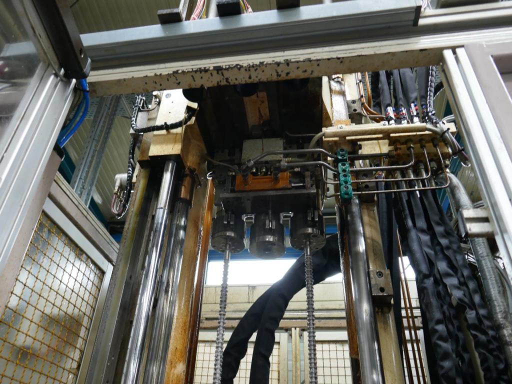 Machines of an automotive supplier-10