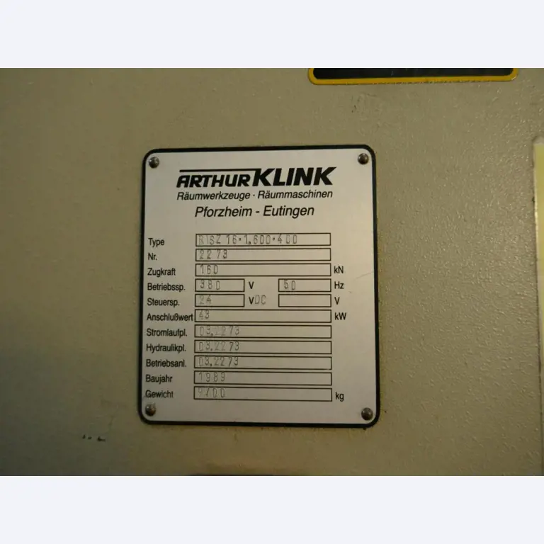 Machines d'un sous-traitant automobile-12