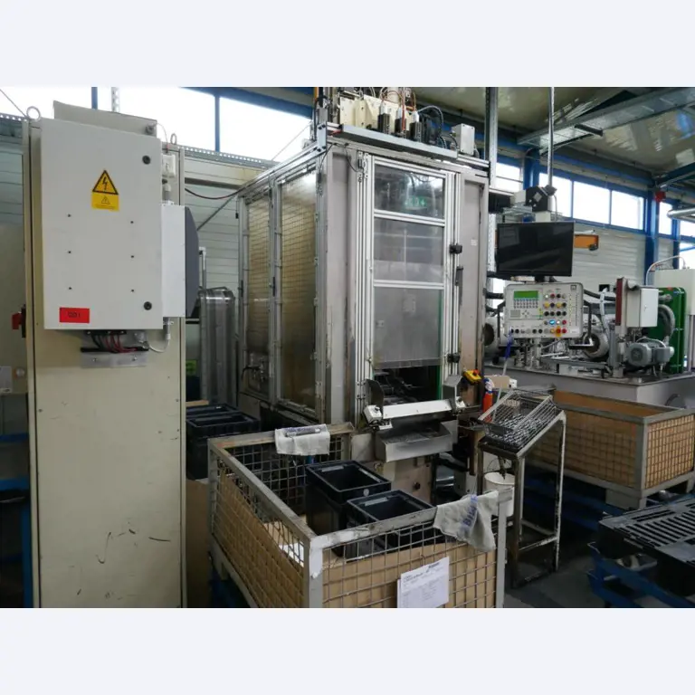 Machines d'un sous-traitant automobile-1