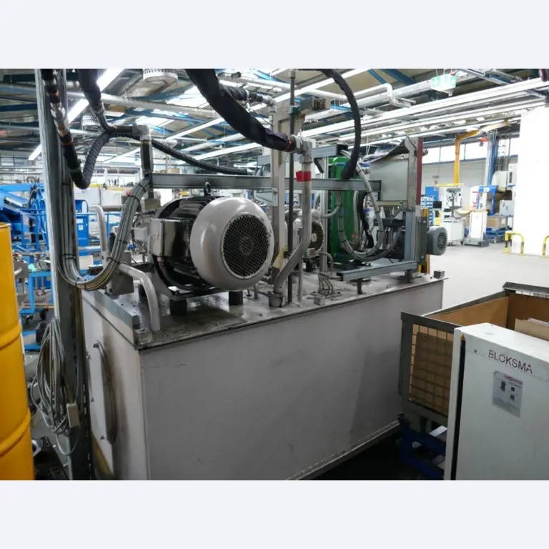 Machines d'un sous-traitant automobile-3