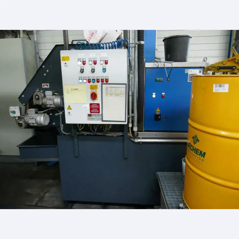 Machines d'un sous-traitant automobile-4