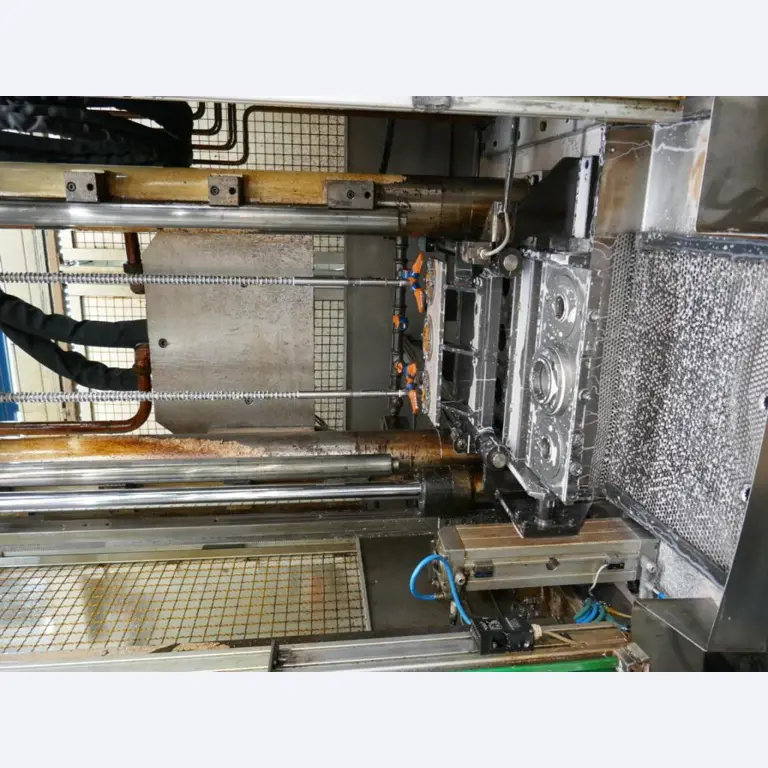 Machines d'un sous-traitant automobile-9