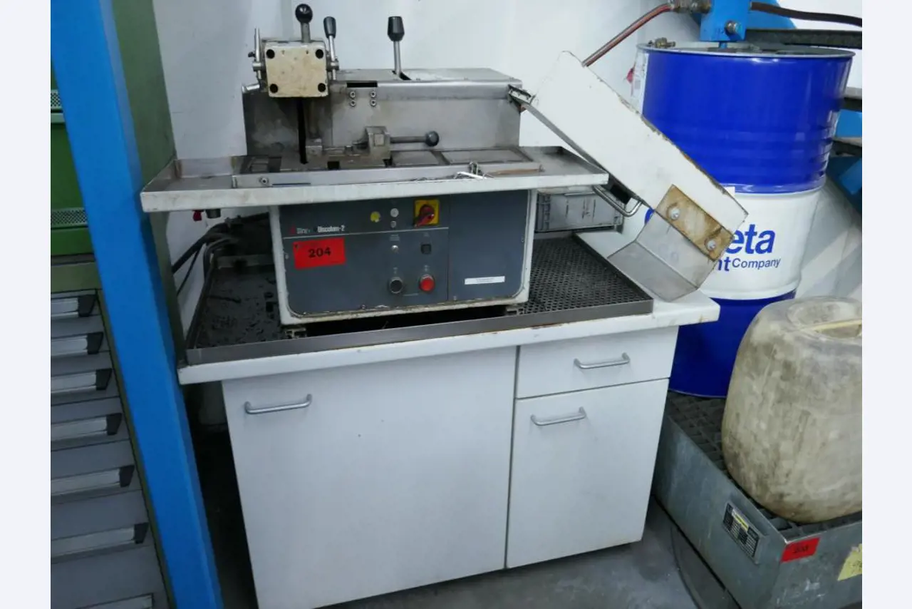 Maschinen eines Automobilzulieferers-3