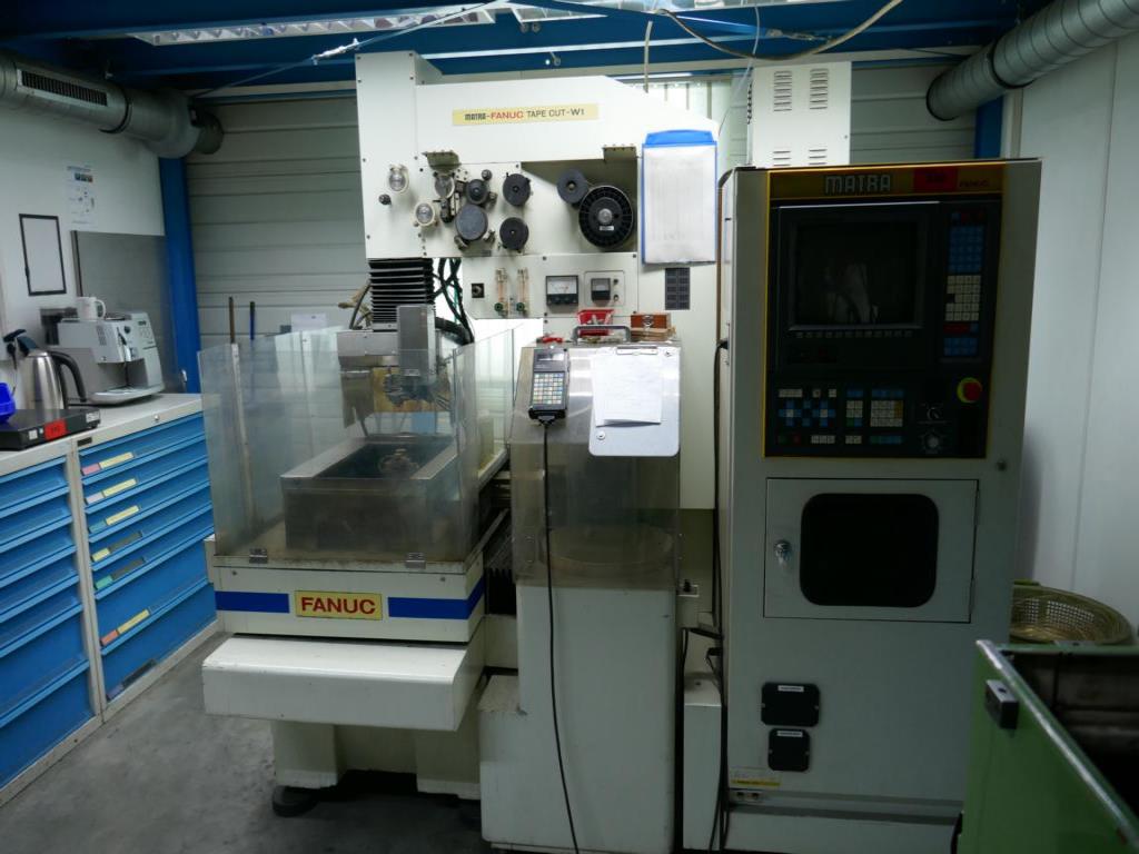 Máquinas de um fornecedor do sector automóvel-2