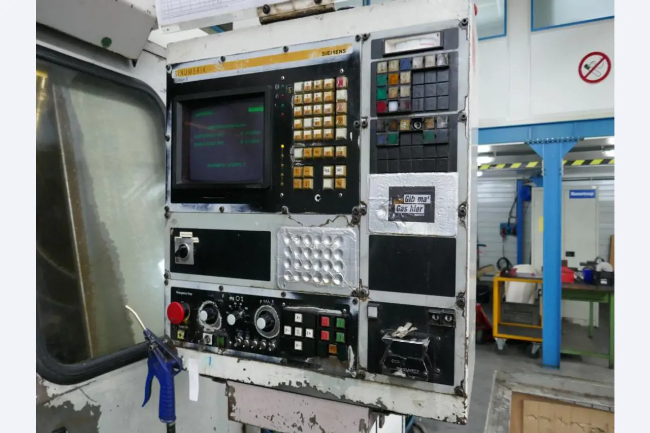 Maschinen eines Automobilzulieferers-6