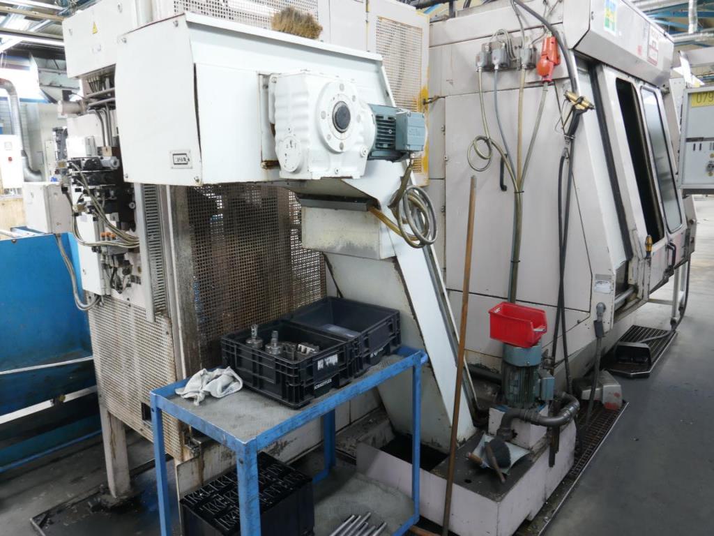 Máquinas de um fornecedor do sector automóvel-5