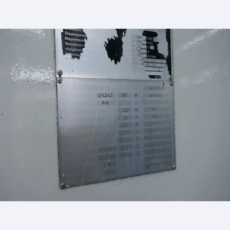 Maschinen eines Automobilzulieferers-7