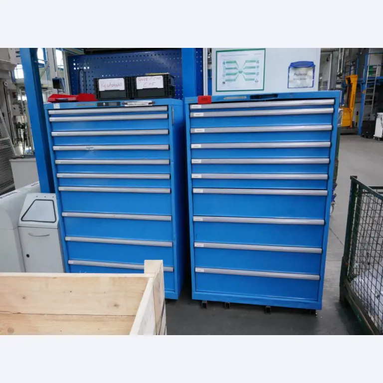 Machines d'un sous-traitant automobile-1