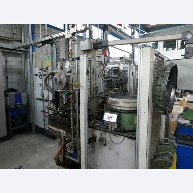 Machines d'un sous-traitant automobile-2