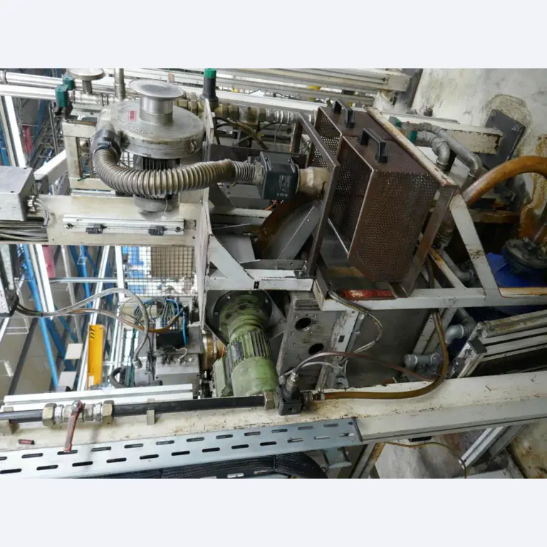 Machines d'un sous-traitant automobile-6