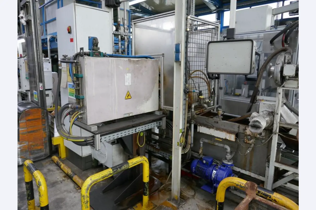 Machines d'un sous-traitant automobile-1