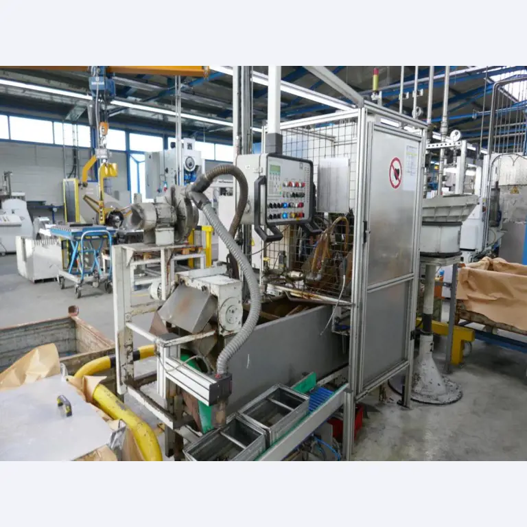 Machines d'un sous-traitant automobile-2