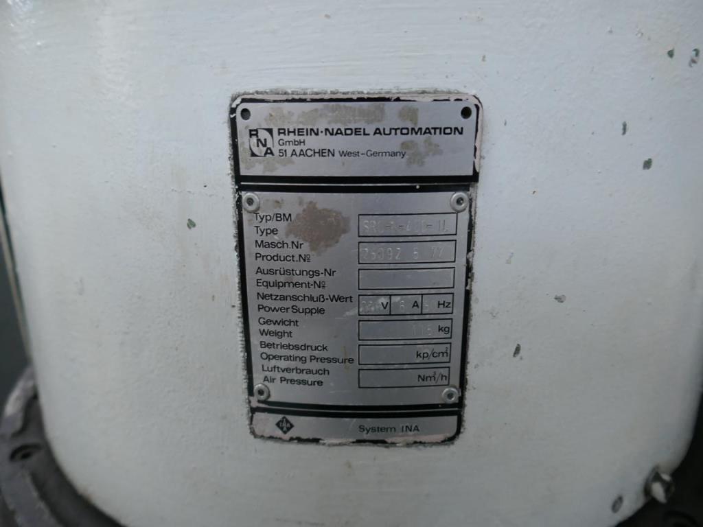 Máquinas de um fornecedor do sector automóvel-4