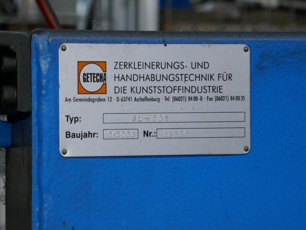 Máquinas de um fornecedor do sector automóvel-13