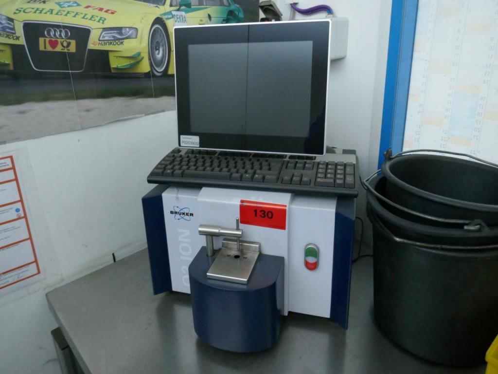 Máquinas de um fornecedor do sector automóvel-1