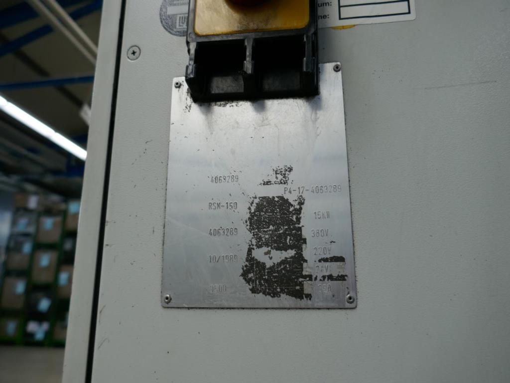 Máquinas de um fornecedor do sector automóvel-4