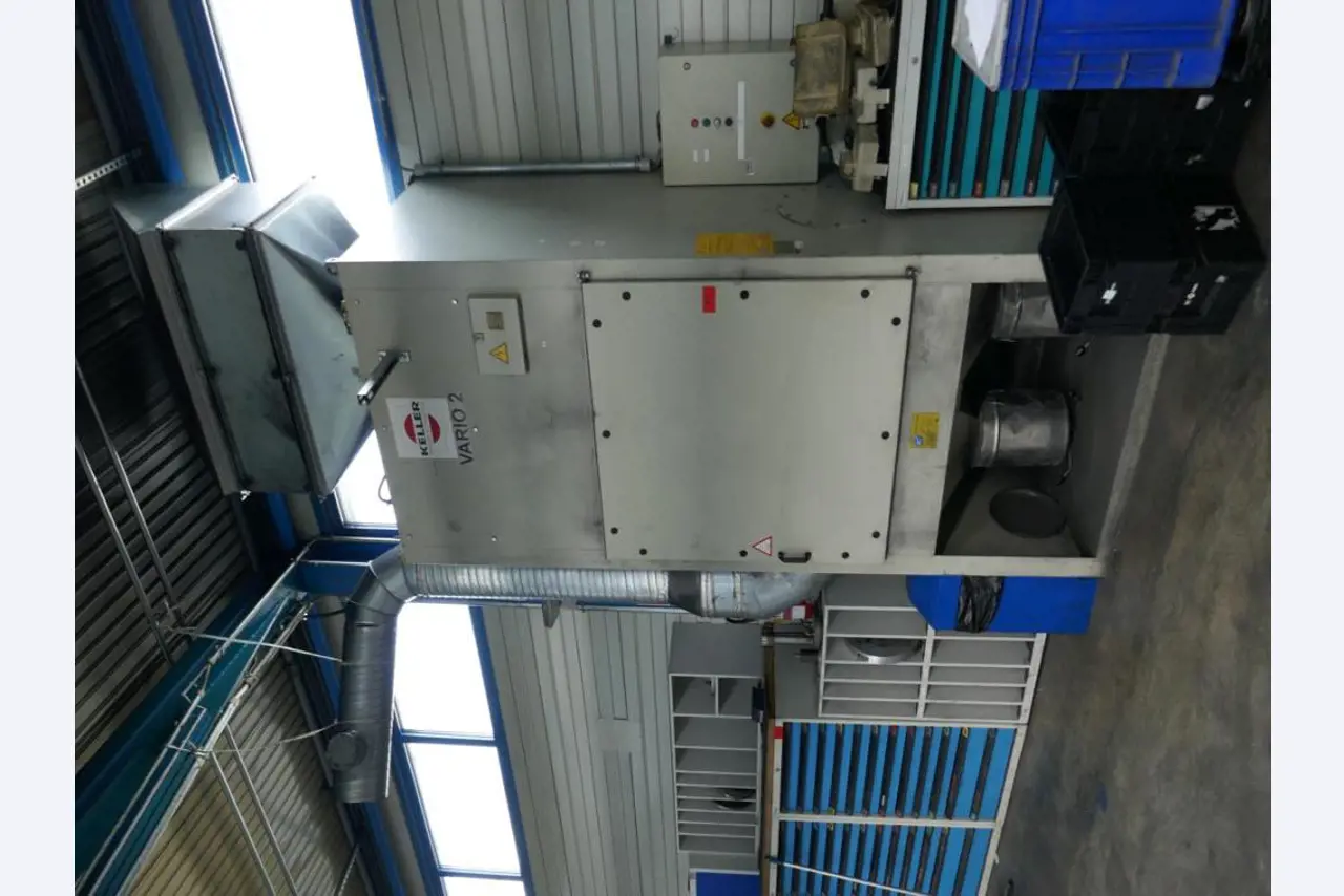 Machines d'un sous-traitant automobile-2