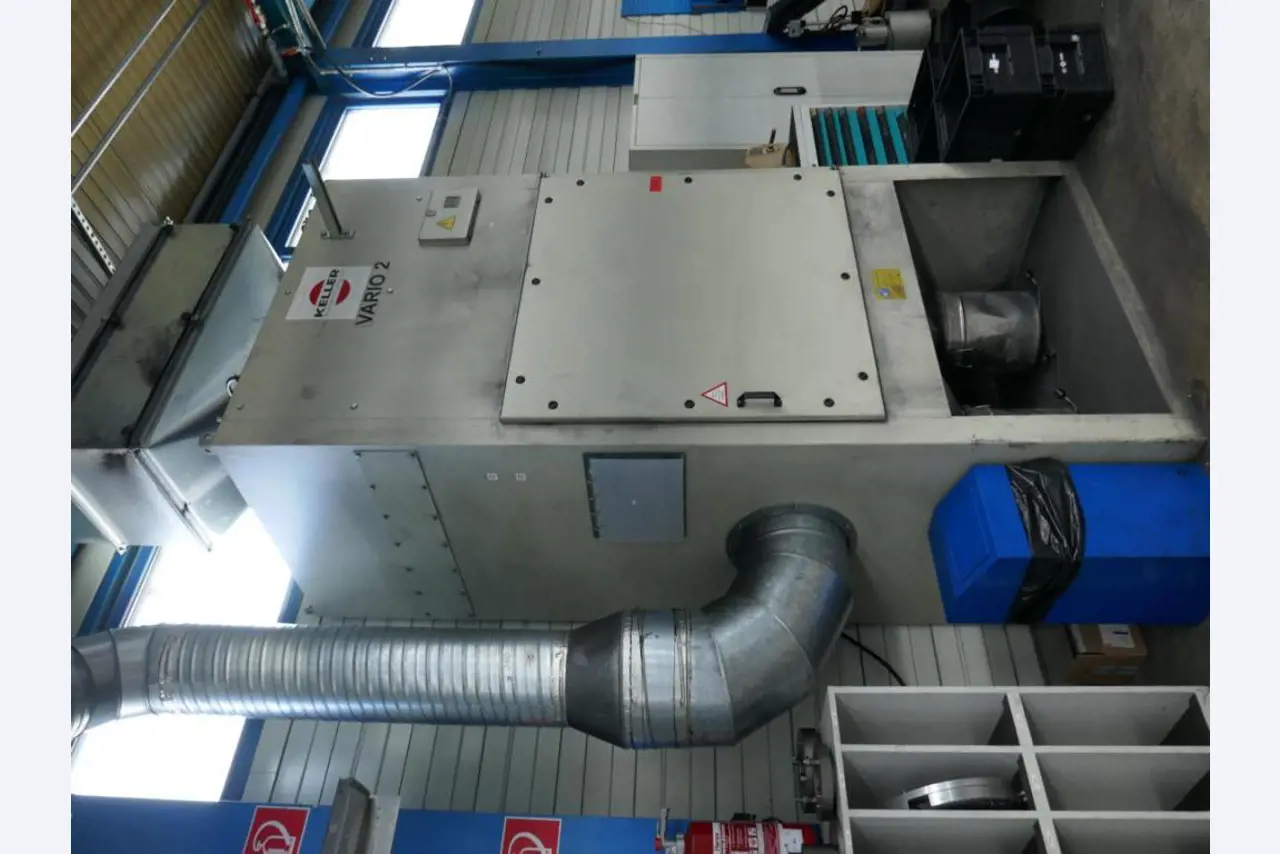 Machines d'un sous-traitant automobile-3