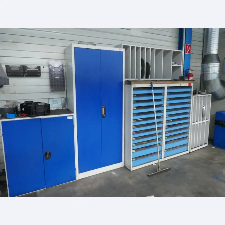 Machines d'un sous-traitant automobile-4