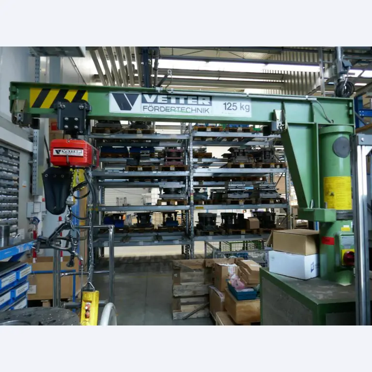 Machines d'un sous-traitant automobile-3