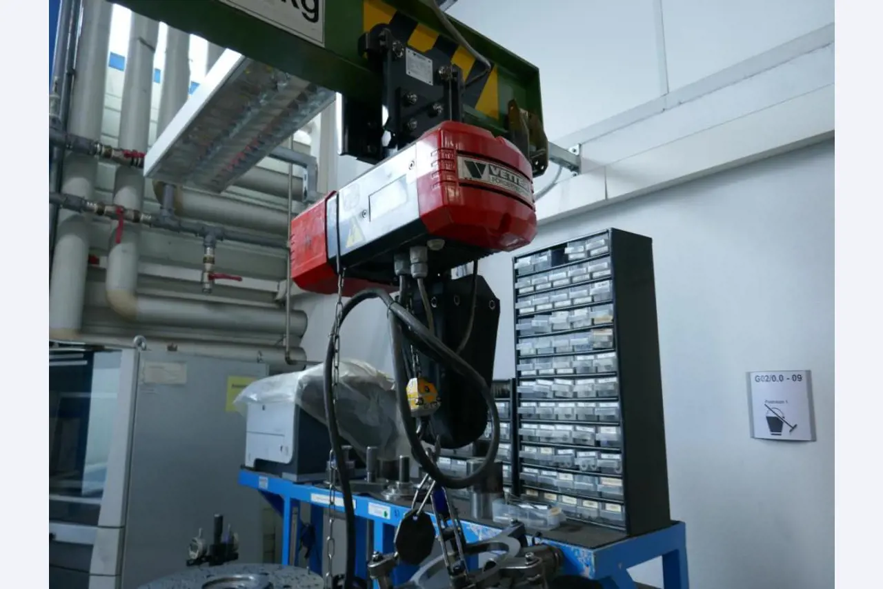 Machines d'un sous-traitant automobile-5