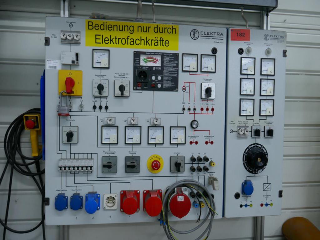Máquinas de um fornecedor do sector automóvel-3