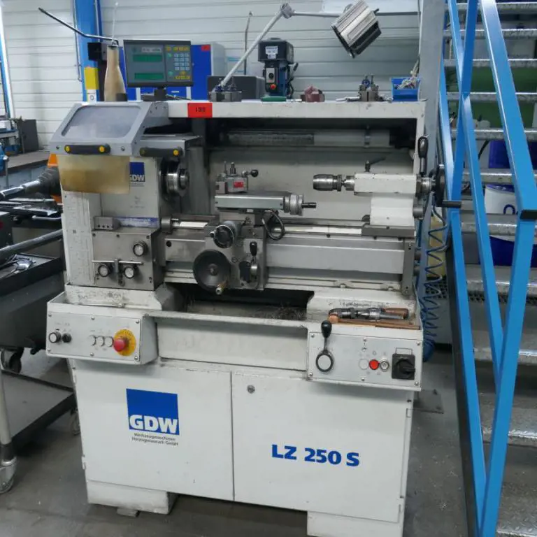 center lathe GDW LZ250