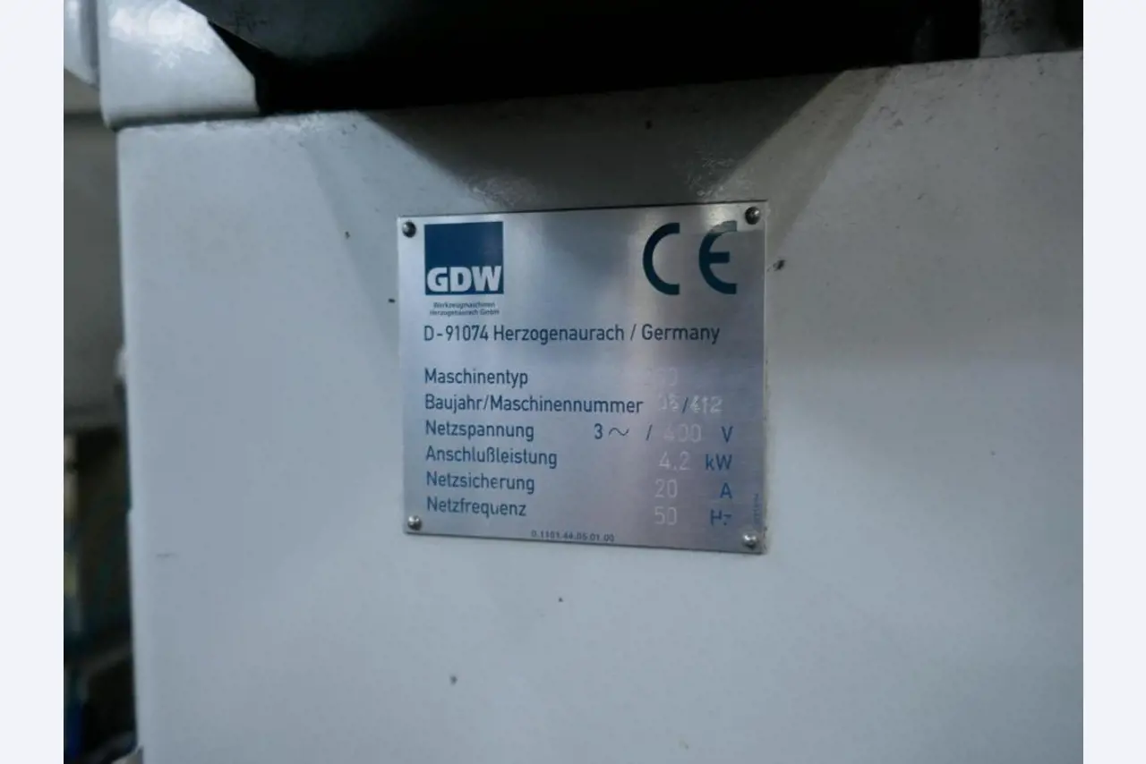 Maschinen eines Automobilzulieferers-3