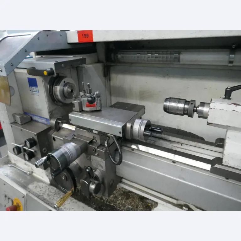 Maschinen eines Automobilzulieferers-4