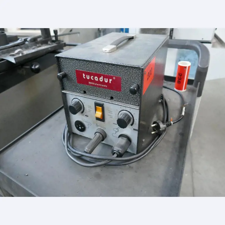 Maschinen eines Automobilzulieferers-1