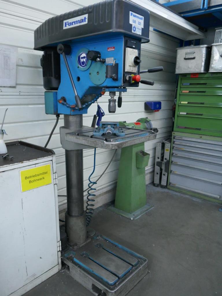 Máquinas de um fornecedor do sector automóvel-3