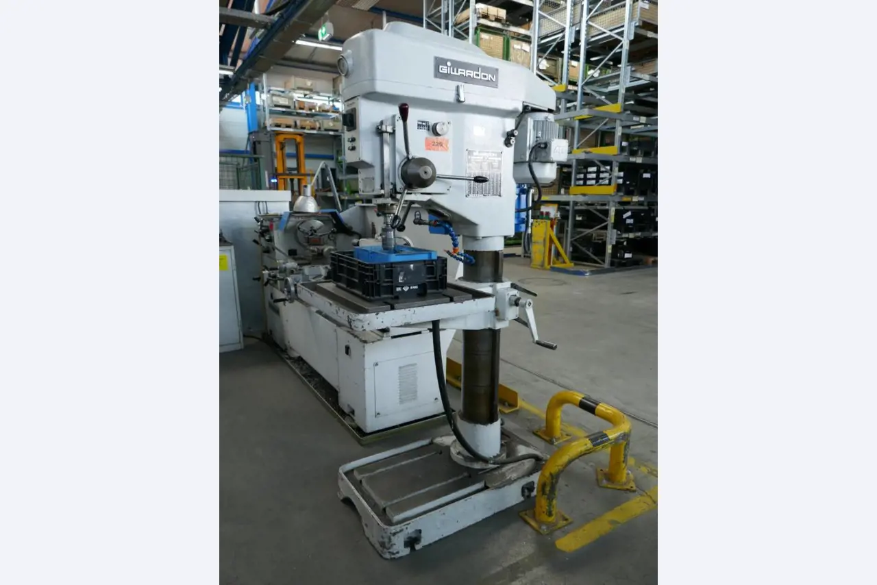 Maschinen eines Automobilzulieferers-1