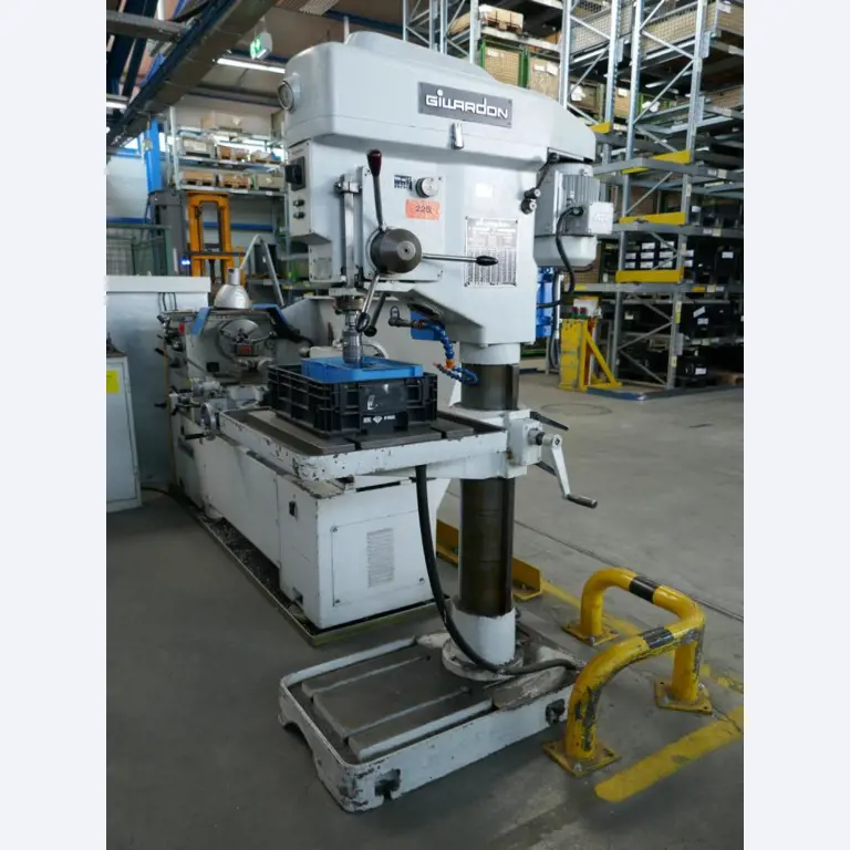 Maschinen eines Automobilzulieferers-1