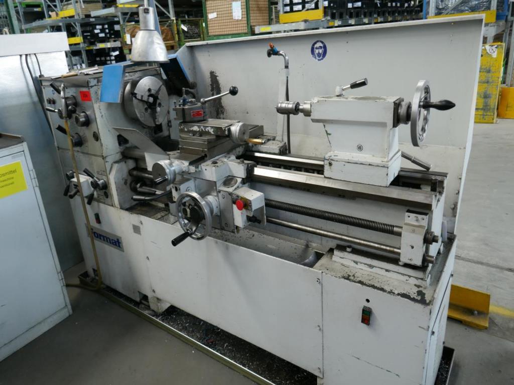 Máquinas de um fornecedor do sector automóvel-3