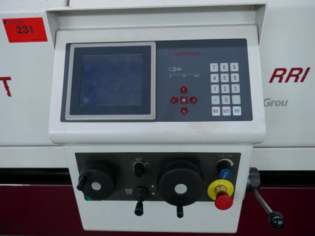 Máquinas de um fornecedor do sector automóvel-4