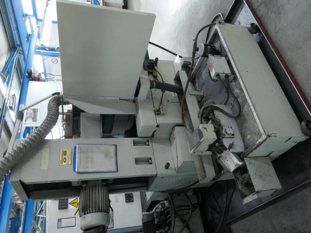 Máquinas de um fornecedor do sector automóvel-3