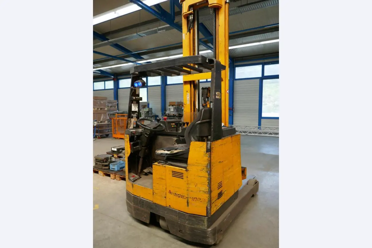 Machines d'un sous-traitant automobile-1